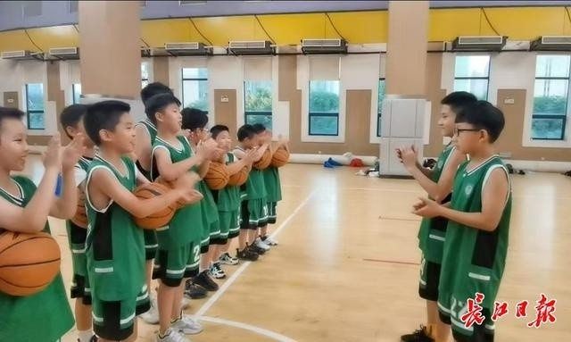 幼儿篮球训练内容与要求有哪些?_2